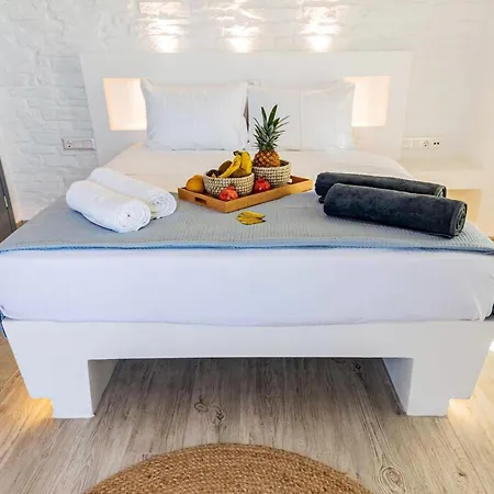 빌라 Splendid Mykonos Agape 5 Bedrooms Private Pool With Stunning Sea Views Outdoor Lounge & Dining Area Hot Tub