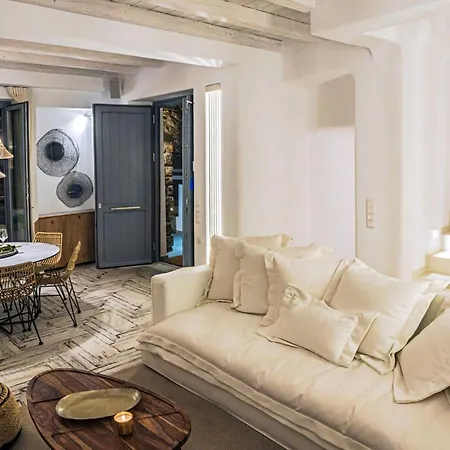 Splendid Mykonos Agape 5 Bedrooms Private Pool With Stunning Sea Views Outdoor Lounge & Dining Area Hot Tub * 칼라파티스